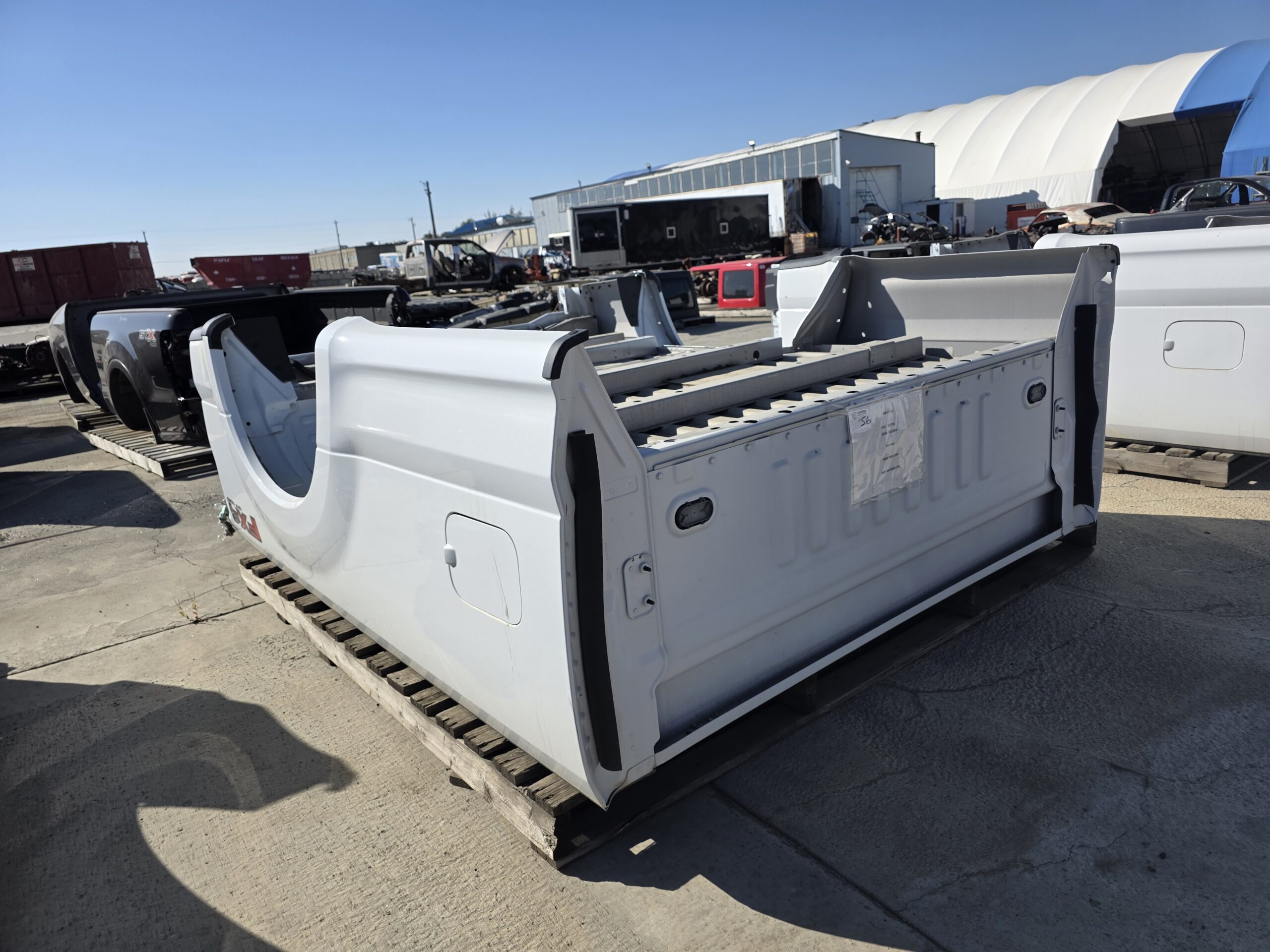 2017-22 F250SD/F350SD WHITE 8' TRUCK BOX (155-01975B) HC3Z9828508A - Image 2