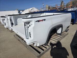 2020-24 SILVERADO 2500/3500 WHITE 8' TRUCK BOX (155-10065B) 85143932 - Image 5