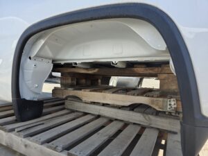 2020-24 SILVERADO 2500/3500 WHITE 8' TRUCK BOX (155-10065B) 85143932 - Image 2