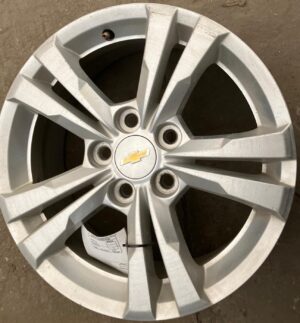 2010-17 EQUINOX 17x7 ALLOY SILVER WHEEL (560-05433)
