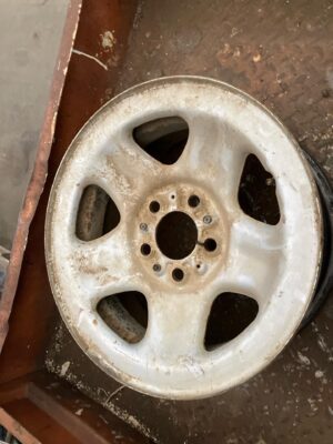 2000 WRANGLER 15X7 SILVER STEEL WHEEL (560-09012A)