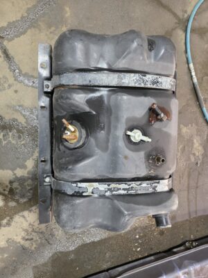 VARIOUS PARTS FOR 1952 CHEVROLET PICK UP TRUCK - Image 5