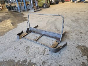 VARIOUS PARTS FOR 1952 CHEVROLET PICK UP TRUCK - Image 19
