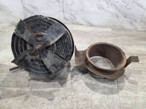 VARIOUS PARTS FOR 1952 CHEVROLET PICK UP TRUCK - Image 47