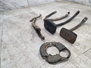 VARIOUS PARTS FOR 1952 CHEVROLET PICK UP TRUCK - Image 41
