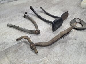 VARIOUS PARTS FOR 1952 CHEVROLET PICK UP TRUCK - Image 40
