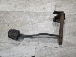 VARIOUS PARTS FOR 1952 CHEVROLET PICK UP TRUCK - Image 24